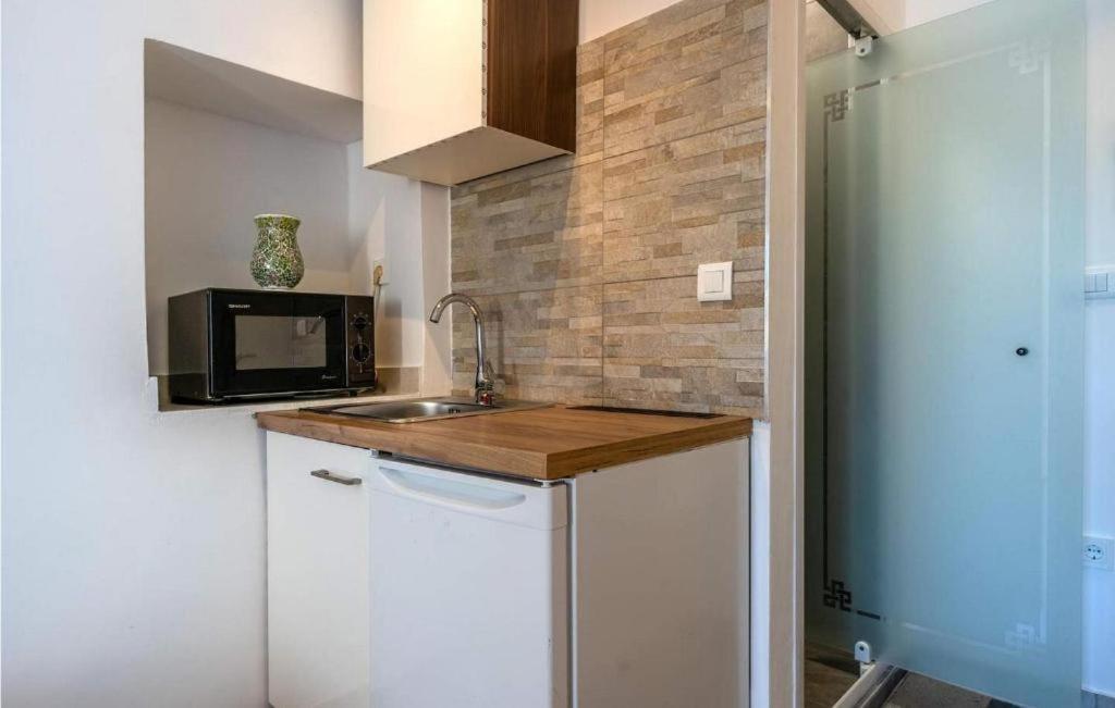 Suncani Krovovi Apartment Pula